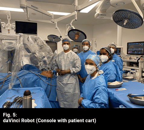 AUM - Advanced Urology Mumbai | Davinci Robot Console With Patient Cart